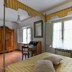 Domus Lilia Holiday home *