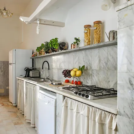Domus Lilia Vakantiehuis Viareggio