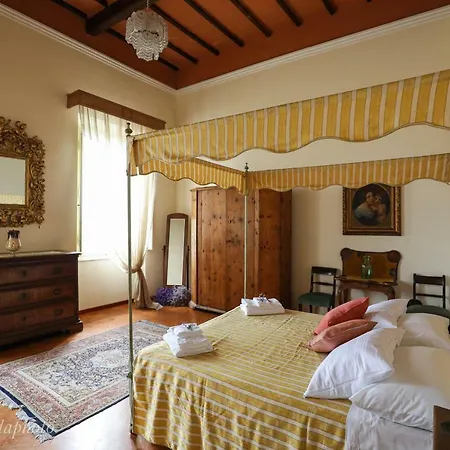 Domus Lilia Holiday home