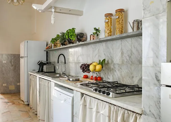 Domus Lilia Tatil Evi Viareggio